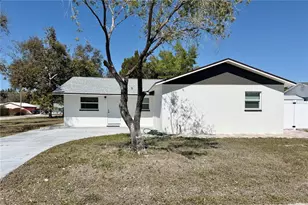 715 65th Ave Dr W, Bradenton, FL 34207 - Photo 1