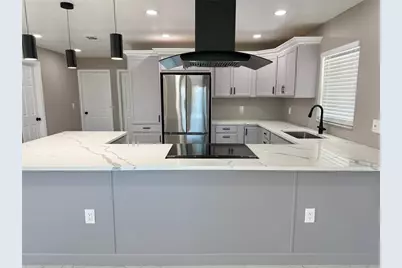 715 65th Avenue Drive W, Bradenton, FL 34207 - Photo 5