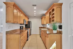1792 Floyd St, Sarasota, FL 34239 - Photo 13