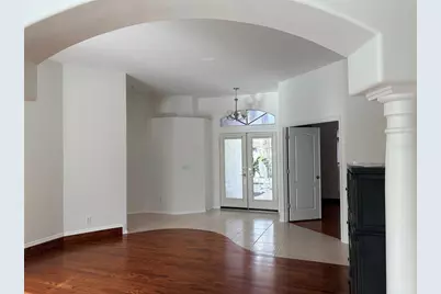 7207 39th Lane E, Sarasota, FL 34243 - Photo 7