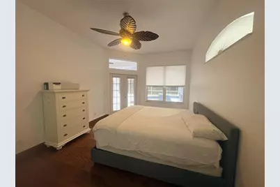 7207 39th Lane E, Sarasota, FL 34243 - Photo 19