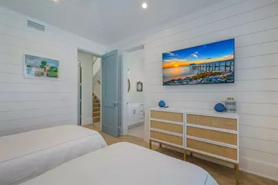 227 S Harbor Drive, Holmes Beach, FL 34217 - Photo 35