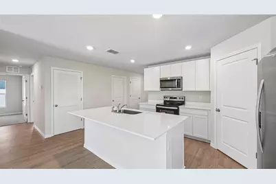 11113 37th Avenue E, Palmetto, FL 34221 - Photo 9