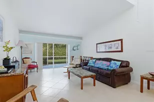 4577 Hidden View Pl, Sarasota, FL 34235 - Photo 7