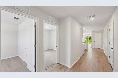 12412 Hopscotch Avenue E, Palmetto, FL 34221 - Photo 5