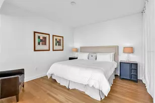 1350 Main St, Sarasota, FL 34236 - Photo 11