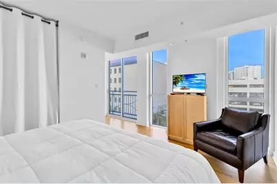 1350 Main Street #502, Sarasota, FL 34236 - Photo 11
