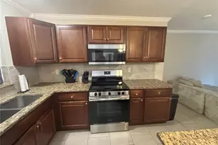 2226 Fairfield Ave, Sarasota, FL 34232 - Photo 5