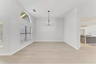 5328 Dominica Circle, Sarasota, FL 34233 - Photo 15