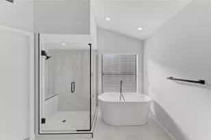 5328 Dominica Cir, Sarasota, FL 34233 - Photo 57