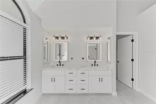 5328 Dominica Cir, Sarasota, FL 34233 - Photo 55