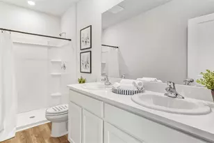 4052 Gold Dust Ln, Sarasota, FL 34243 - Photo 13