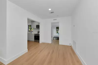 2239 Worrington Street, Sarasota, FL 34231 - Photo 5