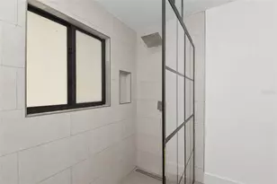 2239 Worrington St, Sarasota, FL 34231 - Photo 15