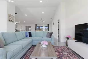 619 SW 26th Terrace, Cape Coral, FL 33914 - Photo 11