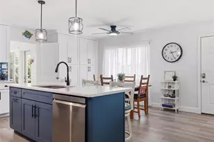 17 Pearl St, Englewood, FL 34223 - Photo 9