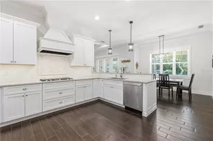 7101 16th Ave NW, Bradenton, FL 34209 - Photo 9