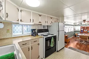 508 50th Avenue Plaza W, Bradenton, FL 34207 - Photo 11