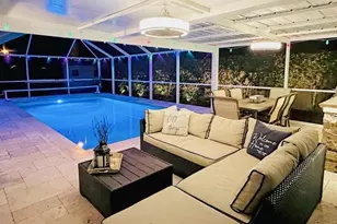 3567 65th Ave Cir E, Sarasota, FL 34243 - Photo 5