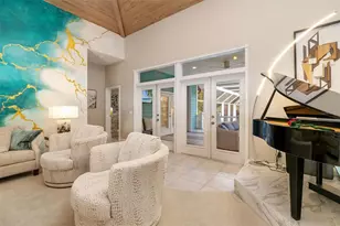 746 Eagle Point Dr, Venice, FL 34285 - Photo 17