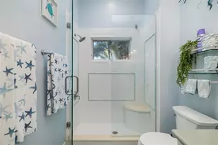 746 Eagle Point Dr, Venice, FL 34285 - Photo 37