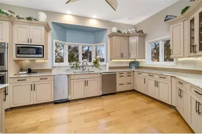 746 Eagle Point Drive, Venice, FL 34285 - Photo 23