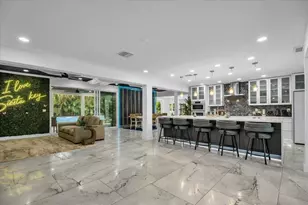 5624 Cape Leyte Dr, Sarasota, FL 34242 - Photo 3