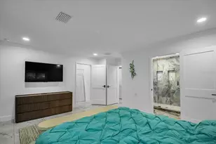 5624 Cape Leyte Dr, Sarasota, FL 34242 - Photo 25