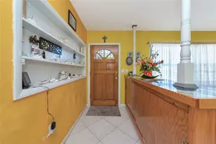 5407 3rd St W, Bradenton, FL 34207 - Photo 5