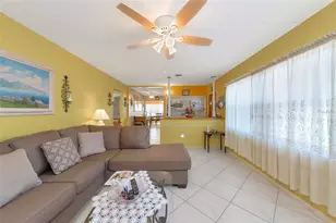 5407 3rd St W, Bradenton, FL 34207 - Photo 9