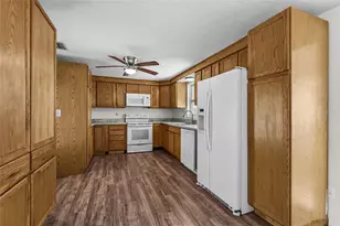 3426 Desoto Rd, Sarasota, FL 34235 - Photo 19