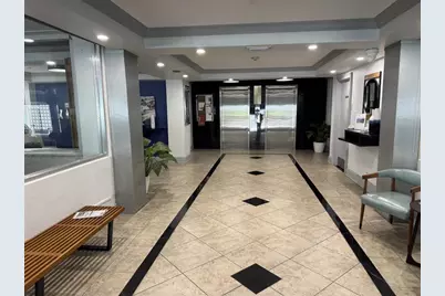 33 S Gulfstream Avenue #708, Sarasota, FL 34236 - Photo 3