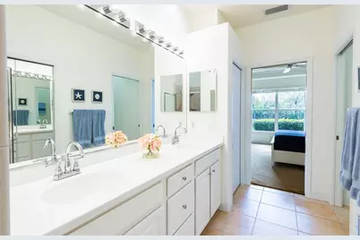 7048 Old Tabby Circle, Lakewood Ranch, FL 34202 - Photo 19