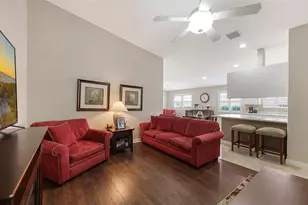 5926 Benevento Dr, Sarasota, FL 34238 - Photo 5