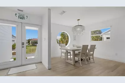 4939 Commonwealth Drive, Sarasota, FL 34242 - Photo 3