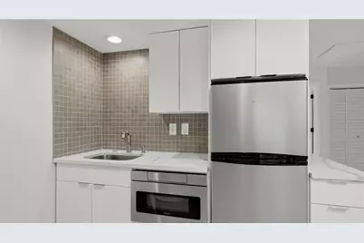 4939 Commonwealth Drive, Sarasota, FL 34242 - Photo 25