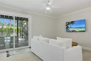 4939 Commonwealth Dr, Sarasota, FL 34242 - Photo 23