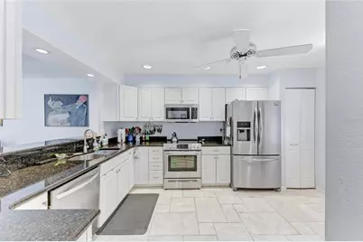 6101 34th Street W #11G, Bradenton, FL 34210 - Photo 3