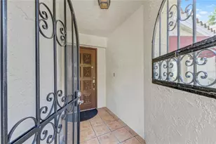 6101 34th Street W, Bradenton, FL 34210 - Photo 1