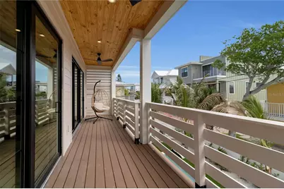 2215 Avenue C, Bradenton Beach, FL 34217 - Photo 25