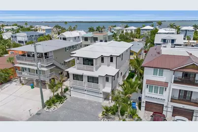 2215 Avenue C, Bradenton Beach, FL 34217 - Photo 65