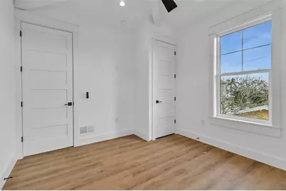 2215 Avenue C, Bradenton Beach, FL 34217 - Photo 25