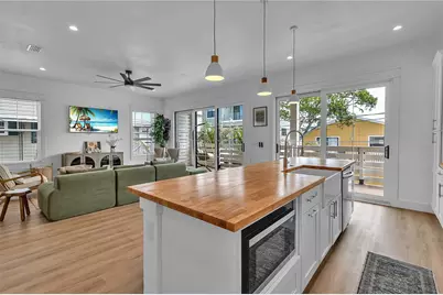 2215 Avenue C, Bradenton Beach, FL 34217 - Photo 23