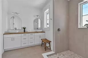 2215 Avenue C, Bradenton Beach, FL 34217 - Photo 55
