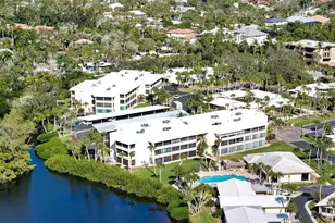 199 Whispering Sands Dr, Sarasota, FL 34242 - Photo 5