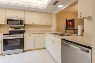 2989 Taywood Meadow, Sarasota, FL 34235 - Photo 5