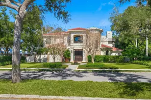 1655 South Dr, Sarasota, FL 34239 - Photo 1