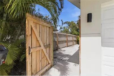 2121 Palm Terrace, Sarasota, FL 34231 - Photo 45