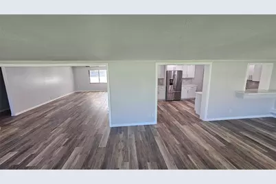 3317 Pine Valley Drive, Sarasota, FL 34239 - Photo 17