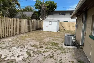 50 Midwest Pkwy, Sarasota, FL 34232 - Photo 17